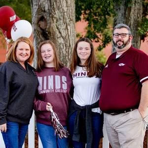 Meet your Posher, Robin